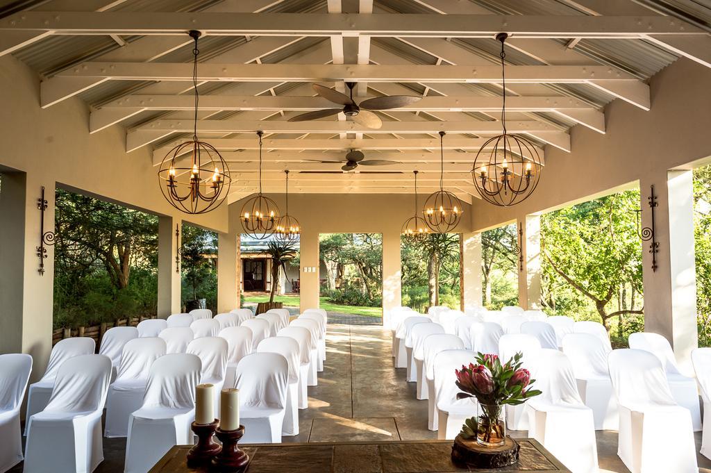 Hilton Bush Lodge & Function Venue Extérieur photo